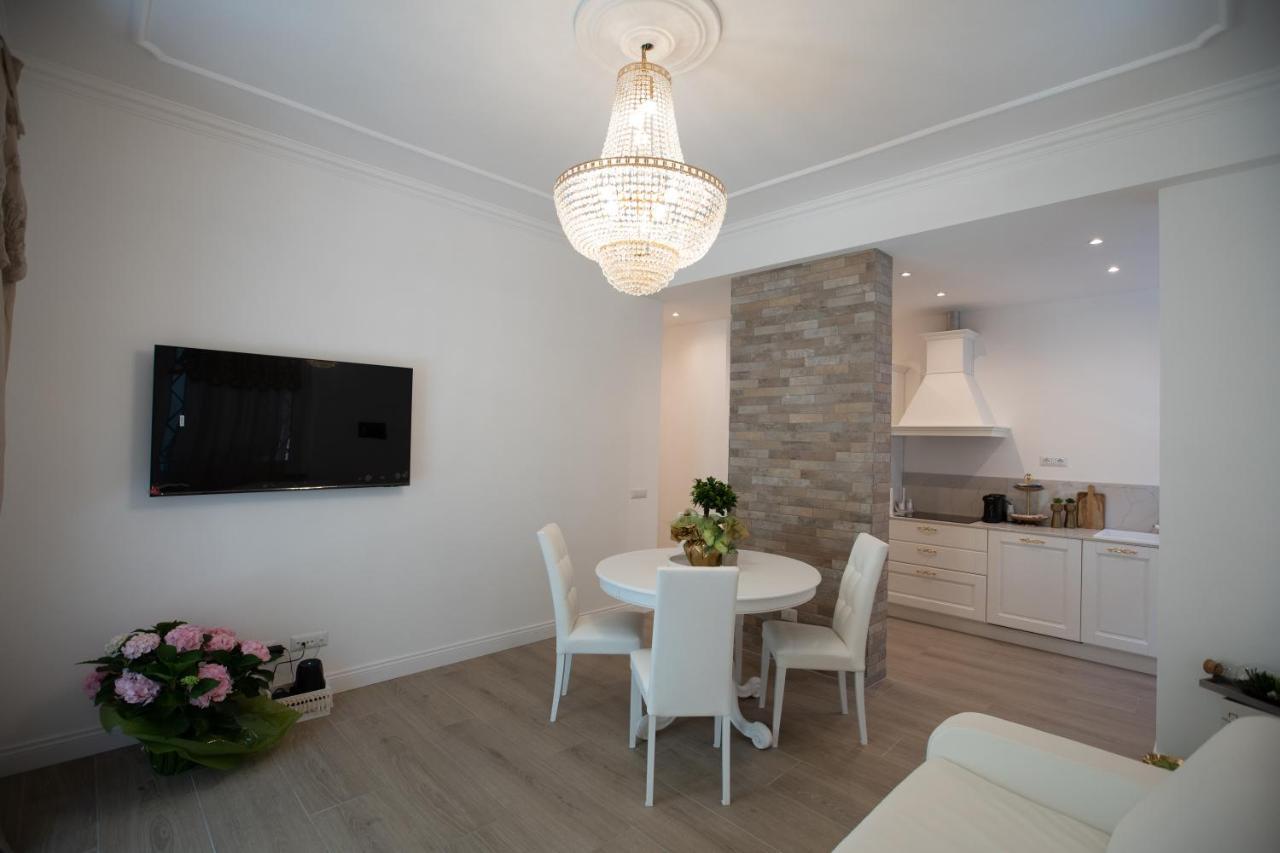 Suite Imperiale Colosseo Rome Extérieur photo